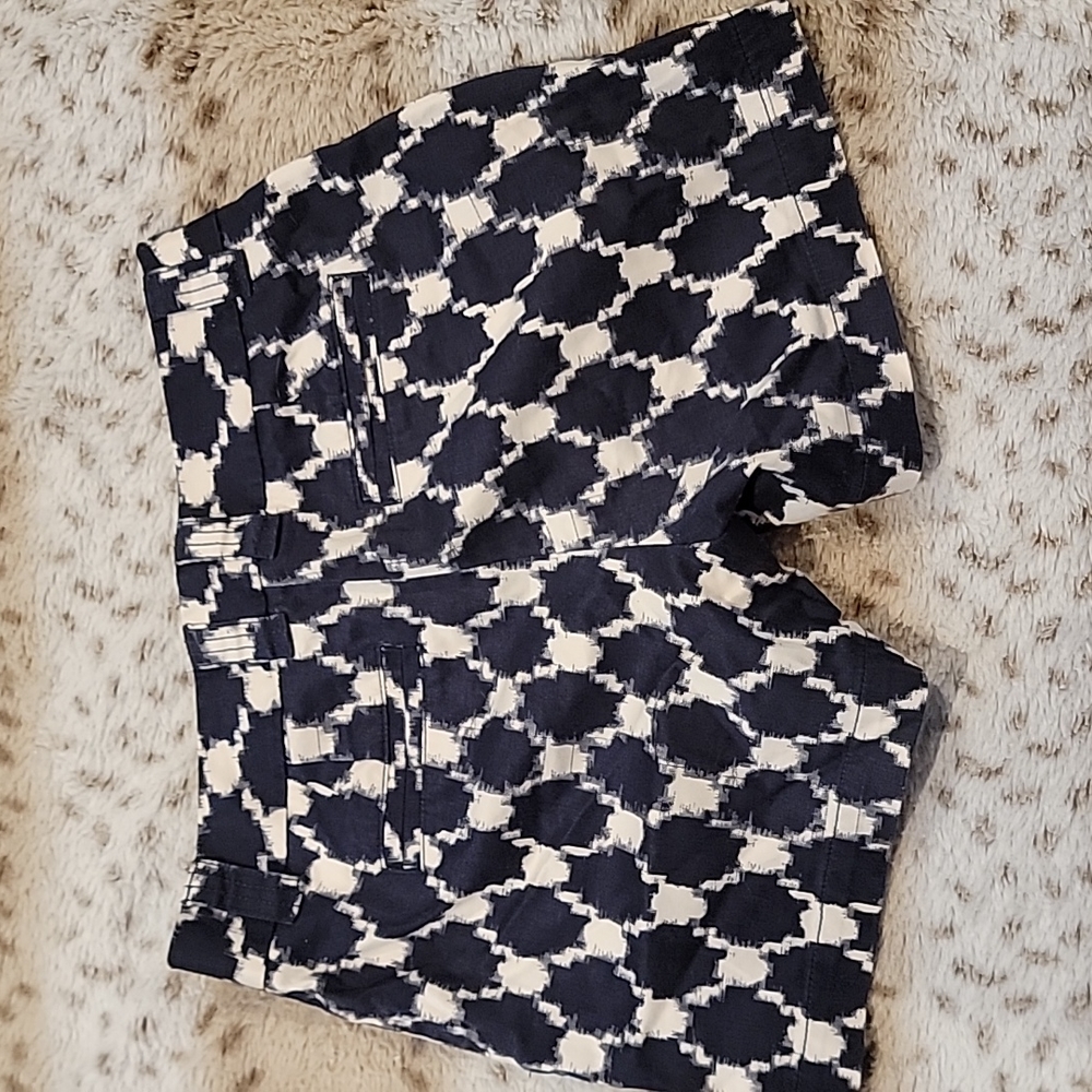 J. Crew Stetch Shorts - Picture 2 of 2